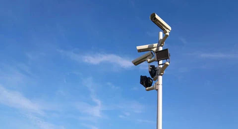 Beveiligingscamera in de buitenlucht