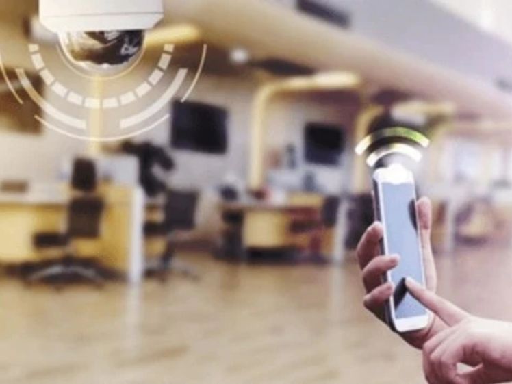 Hoe beveiligingscamera met telefoon te verbinden
